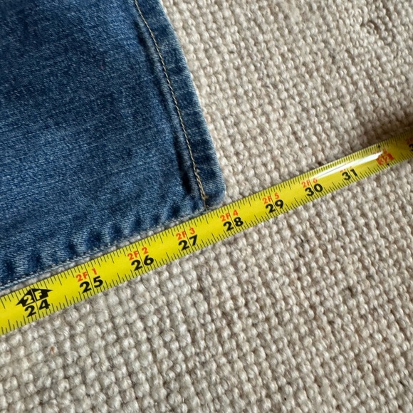 Levi’s Demi Curve Classic jeans for women.  Size 30, slim leg. - Picture 11 of 13